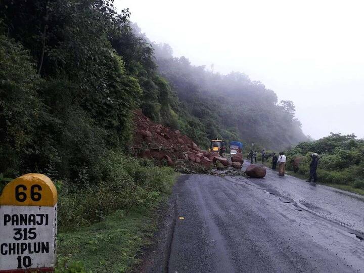 Mumbai Goa Highway Parashuram Ghat closed for traffic till 9th July Mumbai Goa Highway: दरड कोसळण्याच्या प्रमाणात वाढ, परशुराम घाट 9 जुलैपर्यंत वाहतुकीसाठी बंद 