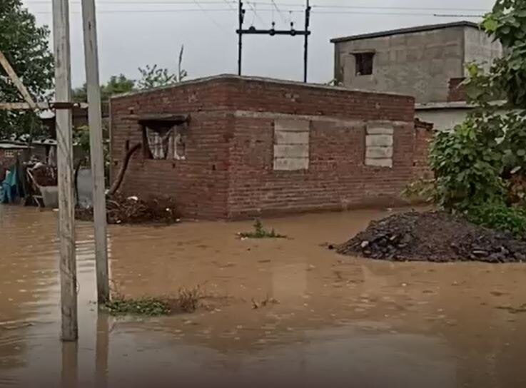 Wardha Rain : वर्धा जिल्ह्यात जोरदार पाऊस,  देउरवाडामधील 75 घरात शिरलं पाणी 