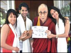 Karanvir Bohra ने बौद्ध धर्मगुरू दलाई लामा के साथ शेयर की ऐसी तस्वीर, कैप्शन पढ़ फैंस को आया समझ