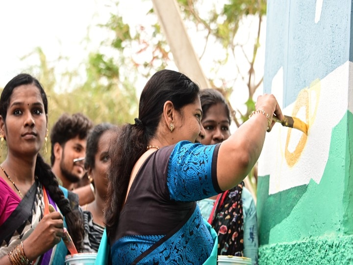 திமுக ஆட்சியில் தஞ்சை பல்கலைக்கழகத்தில் நாட்டுப்புறக்கலை படிப்புக்காக தனியாக ஒரு துறை உருவாக்கப்பட்டது -கனிமொழி