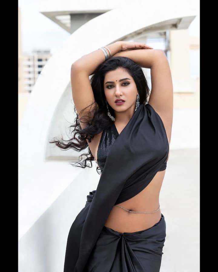 విష్ణు ప్రియ హాట్ ఫోటోలు -Image Credit:Vishnupriya bheemaneni /Instagram