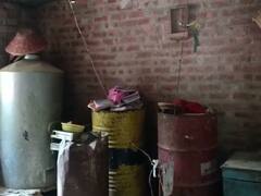 Bettiah News: बिजली के तार की चपेट में आने से एक ही परिवार के तीन लोगों की मौत, एक दूसरे को बचाने में गई सभी की जान