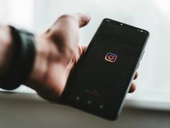 Instagram, Facebook Messenger Down: Users Report Issues In Sending Messages, Flood Twitter With Memes