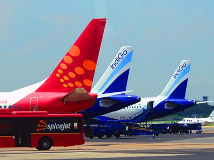 Spicejet Flight Emergency Landing 21 Aircraft Carrying 2000 Passengers Faced Mid-Air Scare 2022 SpiceJet Tops List 21 Aircraft Carrying 2,000 Passengers Faced Mid-Air Scare This Year, SpiceJet Tops List