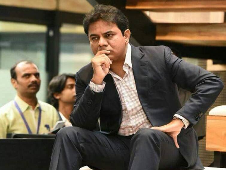 Minister KTR satires on PM Modi over Cooking LPG Gas cylinder price hike KTR Satire: ‘అచ్చేదిన్ ఆగయా, ప్రతి ఫ్యామిలీకి మోదీ గిఫ్ట్ ఇదీ’ - ప్రధానిపై కేటీఆర్ సెటైర్లు