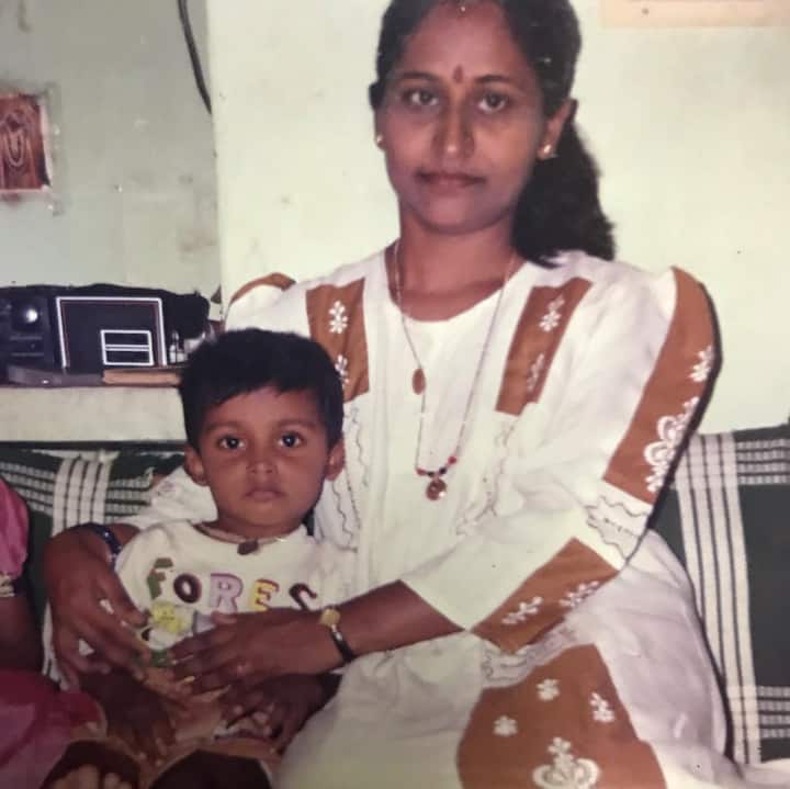 వాస్తవానికి రిషి కోసమే చాలామంది అమ్మాయిలు ఈ సీరియల్ చూస్తుంటే... అబ్బాయిలు తన స్టైల్ ఫాలో అయ్యేందుకు చూస్తున్నారని టాక్.