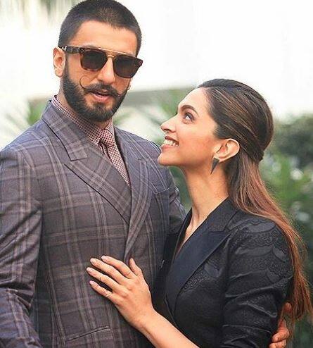 Ranveer Singh B'day Selfie: रणवीर सिंह कुछ इस अंदाज में मना रहे हैं बर्थडे, फैंस के साथ शेयर की सेल्फी