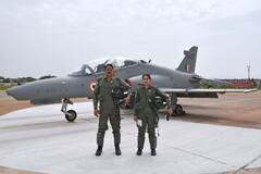 IAF Father Daughter Duo : भारतीय हवाई दलाच्या इतिहासात नवी कामगिरी, बापलेकीनं एकत्र उडवलं फायटर जेट, पाहा फोटो