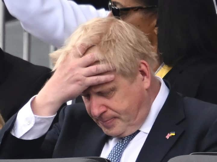 UK Politcs 21 colleagues Resigned PM Boris Johnson said in house of commons I will not resign UK Politcs: 21 सहयोगियों ने छोड़ा साथ, दबाव के बीच बोले पीएम बोरिस जॉनसन, 'मैं नहीं दूंगा इस्तीफा'