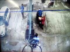 Aurangaba: पेट्रोल पंपावर उभा असलेल्या चालू गाडीने घेतला 'पेट'; गाडीत बसलेल्या व्यक्तीचा...