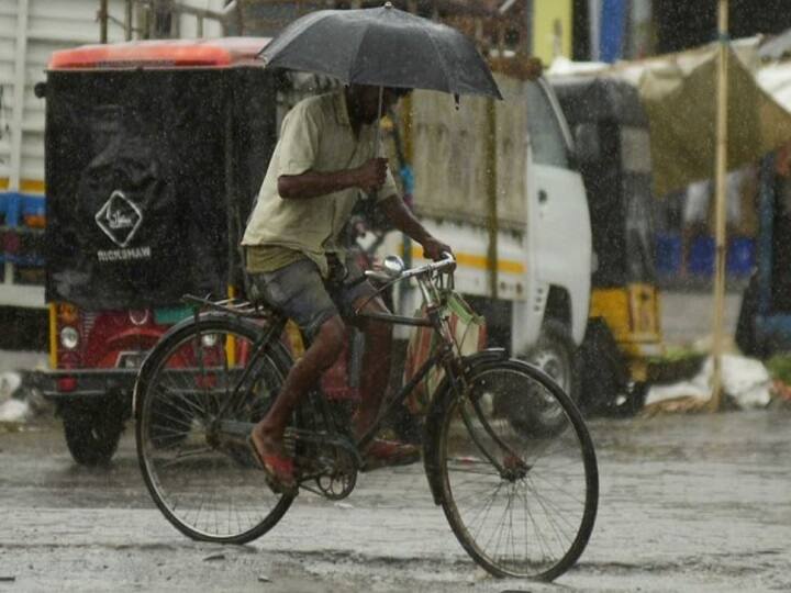 Hyderabad Rain Update: heavy rainfall in Hyderabad today, IMD issued yellow alert Hyderabad Rain Update: हैदराबाद में आज गरज के साथ जमकर बरसेंगे बादल, IMD ने जारी किया 'येलो अलर्ट'