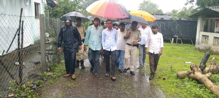 रमेश घोष्या या मयत शेतकऱ्याच्या कुटुंबास पालघर विधानसभेचे आमदार श्रीनिवास वनगा यांनी गेटीपाडा येथे जाऊन त्याच्या कुटुंबाची भेट घेऊन सांत्वन करत आर्थिक मदत केली.