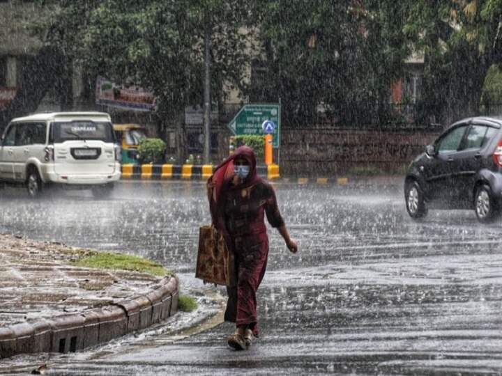 Delhi Weather Update Today 06 July 2022 IMD Alert For Heavy Rain In Delhi  From Thursday To Saturday | Delhi Weather Update Today: दिल्ली में उमस भरी  गर्मी अब ज्यादा नहीं कर