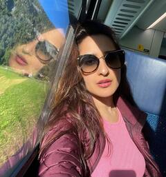 Pragya Jaiswal: వెకేషన్ ఎంజాయ్ చేస్తోన్న 'అఖండ' బ్యూటీ!