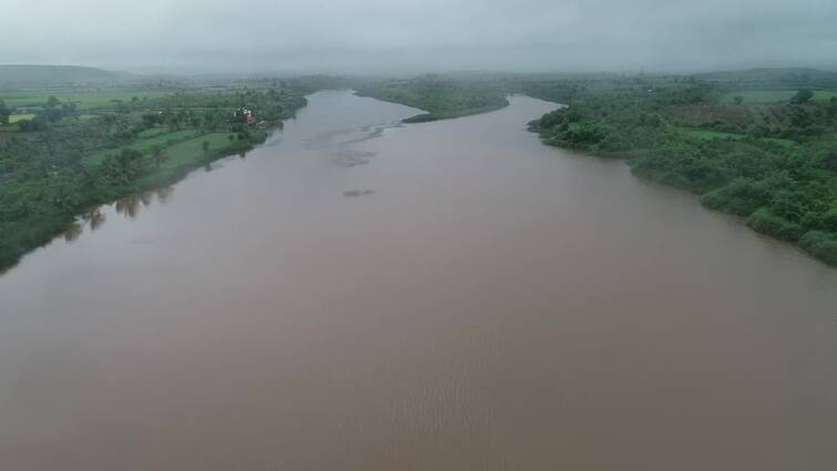 Heavy rains forecast for four days in Gujarat, yellow alert issued in Saurashtra ગુજરાતમાં ચાર દિવસ સુધી ભારે વરસાદની આગાહી, આ વિસ્તારોમાં વરસશે ભારે વરસાદ