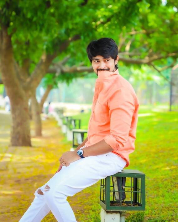 Gupedantha manasdu Goutham: 'గుప్పెడంత మనసు ' అల్లరి ప్రేమికుడు  గౌతమ్ (కిరణ్ కాంత్)  స్టైలిష్ ఫొటోస్