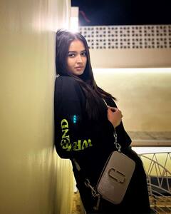 Pujita Ponnada: బ్లాక్ డ్రెస్ లో పూజిత పొన్నాడ ట్రెండీ ఫొటోషూట్!