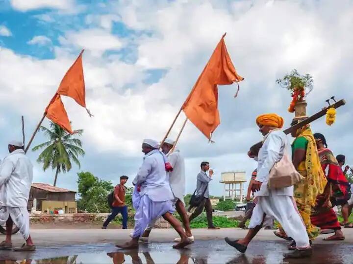 ashadhi wari 2022 pandharpur sant tukaram maharaj palkhi stays at pirachi kuroli and sant dyaneshwar palkhi stays at Bhandishegaon Ashadhi Wari 2022 : संत तुकाराम महाराजांची पालखी आज पिराच्या कुरोली मुक्कामी; तर संत ज्ञानेश्वरांच्या पालखीचा भंडीशेगाव येथे मुक्काम