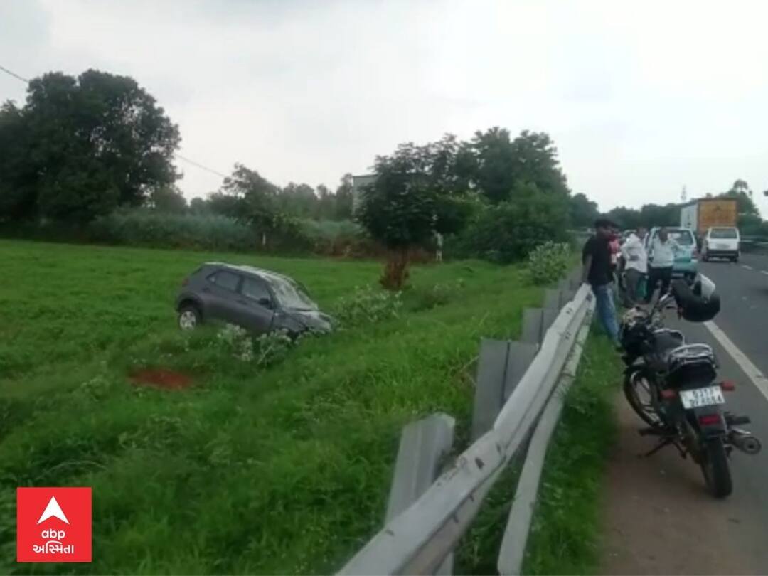 Mahisagar News Hit and run incident on Halol Shamlaji Highway, one person died on the spot MAHISAGAR : હાલોલ શામળાજી હાઇવે પર હીટ એન્ડ રનની ઘટના, એકનું ઘટનાસ્થળે મોત