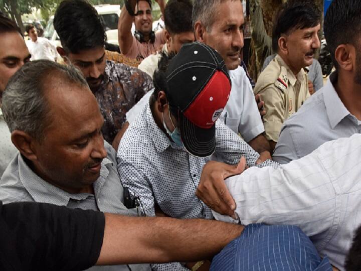 Delhi Court Grants Bail To Alt News Co-Founder Mohammed Zubair Orders Not To Leave Country Mohammed Zubair Gets Bail: జర్నలిస్ట్ మహ్మద్ జుబైర్‌కు రిలీఫ్- బెయిల్ మంజూరు