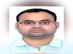 Bihar : प्राध्यापकाचा प्रामाणिकपणा; विद्यार्थी आले नाहीत म्हणून शिकवता न आल्यानं 23 लाखांचा पगार केला परत!