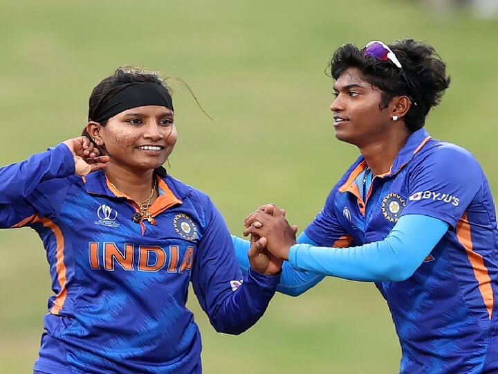 IND-W vs SL-W, 3rd ODI: India won the match by 39 runs and clinch series 3-0 against Sri Lanka IND-W vs SL-W, 3rd ODI: ராஜேஸ்வரி சுழலில் சிக்கிய இலங்கை மகளிர் அணி... தொடரை ஒயிட்வாஷ் செய்து இந்தியா அசத்தல் !