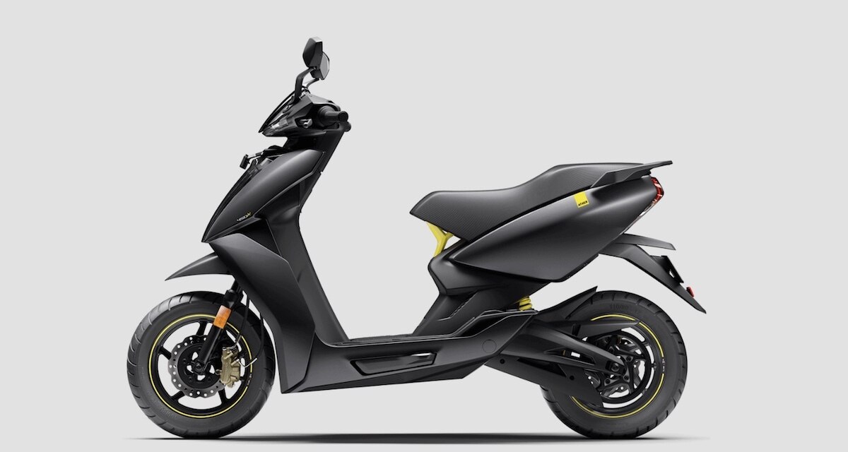 Electric Scooter : உயர்ந்து கொண்டேபோகும் பெட்ரோல் விலை.. ஏறுமுகத்தில் செல்லும்  எலெக்ட்ரிக் ஸ்கூட்டர்களின் மவுசு!