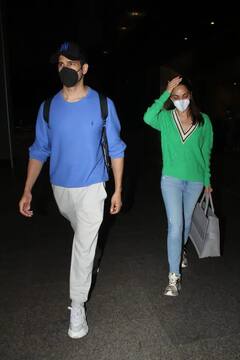 In Pics: બ્રેકઅપની ખબરો વચ્ચે એરપોર્ટ પર સાથે સ્પોટ થયા સિદ્ધાર્થ મલ્હોત્રા અને કિયારા અડવાણી