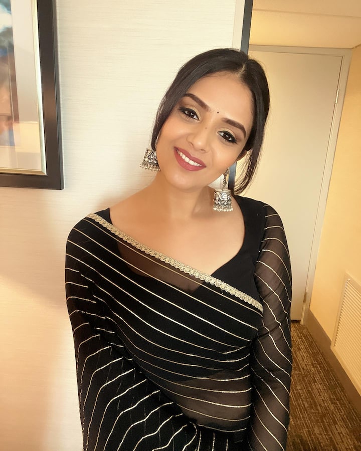 శ్రీముఖి అందమైన ఫోటోలు -Image credit: Sreemukhi/Instagram