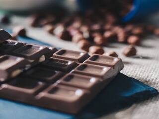 World Chocolate Day : डार्क चॉकलेट आणि मधुमेह यांचा नेमका संबंध काय? जाणून घ्या