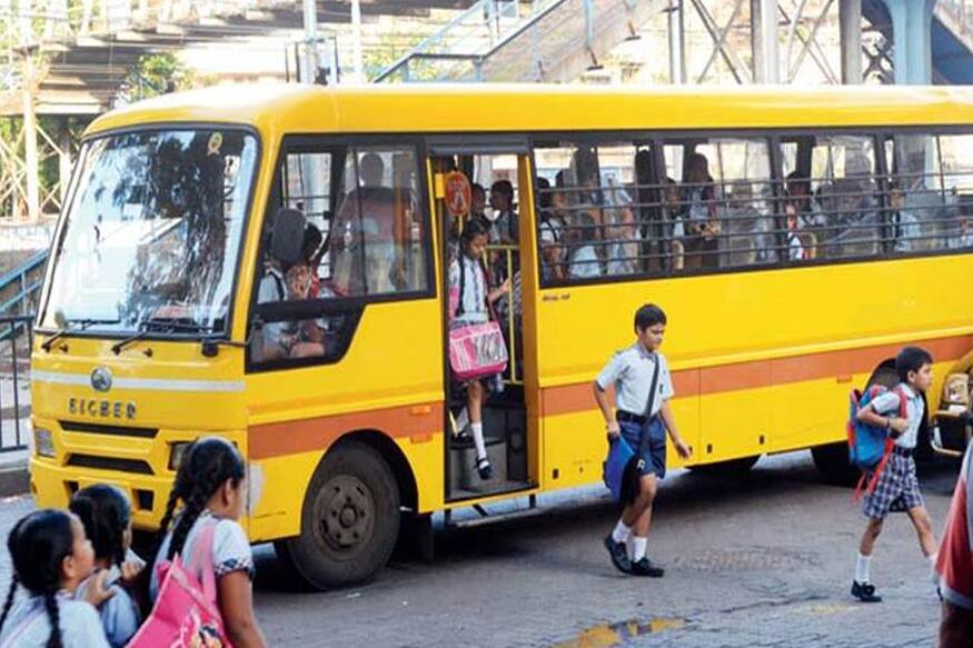 Private School : தனியார் பள்ளி வாகனங்களை அரசு நிகழ்வுக்குக் கட்டாயப்படுத்தி கொண்டுசெல்வதா?- பள்ளிகள் சங்கம் வேதனை private school vehicles be forced to be transported to government events?- Schools Association Private School : தனியார் பள்ளி வாகனங்களை அரசு நிகழ்வுக்குக் கட்டாயப்படுத்தி கொண்டுசெல்வதா?- பள்ளிகள் சங்கம் வேதனை