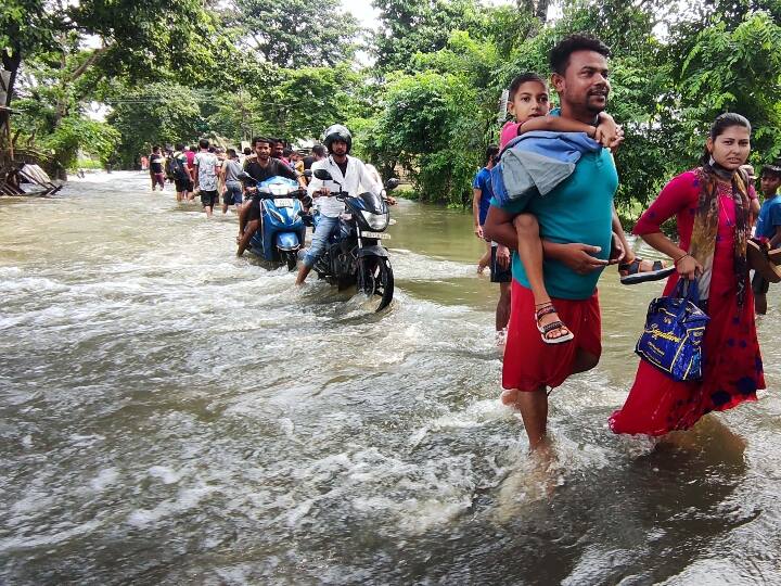 Assam Floods: असम में बाढ़ की तबाही के चलते अब भी डेढ़ लाख लोग बेघर, अब तक 186 की मौत, जानें क्या हैं ताज़ा हालात