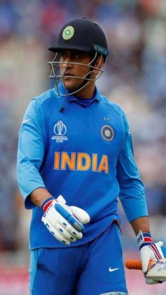 জন্মদিনে মহেন্দ্র সিংহ ধোনির সেরা সাতটি রেকর্ড