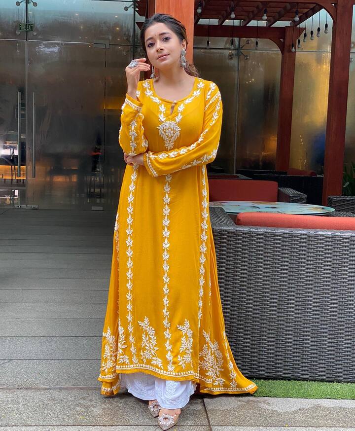 टीना दत्ताने तिच्या 'उत्तरन' या सुपरहिट शोमध्ये इच्छा ही व्यक्तिरेखा साकारून घराघरात खास ओळख निर्माण केली आहे.(फोटो :/tinadatta/ig)