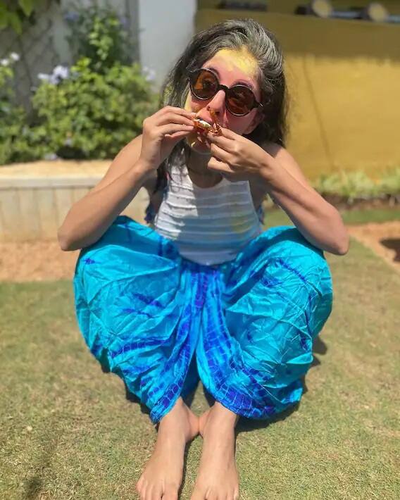રંજીતની દીકરી દિવ્યાંકા ગ્લેમર ઇન્ડસ્ટ્રી સાથે જોડાયેલા છે. તે ફેશન ડિઝાઇનર અને જ્વેલરી ડિઝાઇનર છે, તે કેટલાય સેલેબ્સ માટે ડિઝાઇન પણ કરે છે.