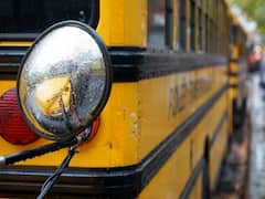 Telangana Schools News: तेलंगाना में भारी बारिश का कहर, स्कूलों की छुट्टियां 17 जुलाई तक बढ़ाई गईं