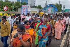 YCP Plenary Public Reactions : వైసీపీ ప్లీనరీకి భారీగా తరలి వచ్చిన కార్యకర్తలు | ABP Desam