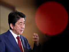 Shinzo Abe Profile: स्टील प्लांट से जापान के प्रधानमंत्री पद तक... ऐसा रहा शिंजो आबे की जिंदगी का सफर