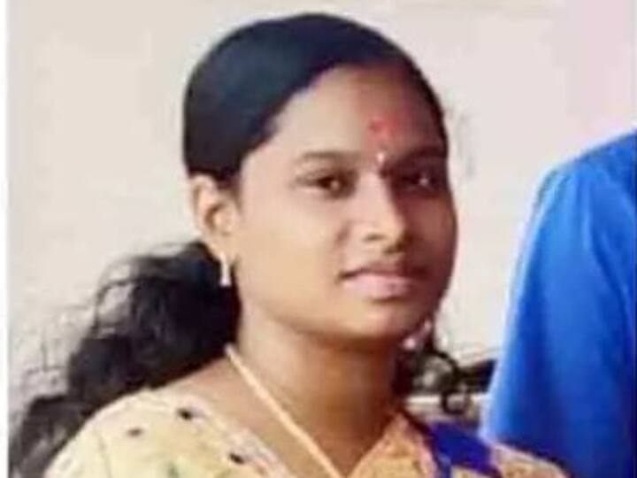 Husband absconds after stabbing his wife to death in Trichy Crime : திருச்சியில் பயங்கரம்.. பணத்துக்காக மனைவி கொலை.. மஞ்சளை பூசி மனைவி சடலத்தை மறைத்த கணவன்..