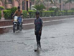 Punjab Weather Forecast Today: पंजाब में भारी बारिश की चेतावनी जारी, जानें- आज कैसा रहेगा मौसम