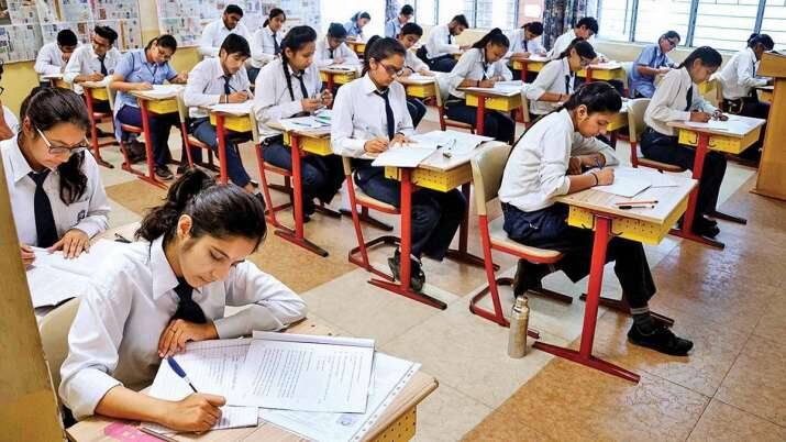 cbse 10th 12th result 2022 updates cbse class 10 result scores percentage cbse results nic in cbse gov in marathi news CBSE Result 2022 : CBSE टर्म-2 10वी-12वीचे निकाल लवकरच जाहीर होणार, 'या' वेबसाइटवर करा चेक