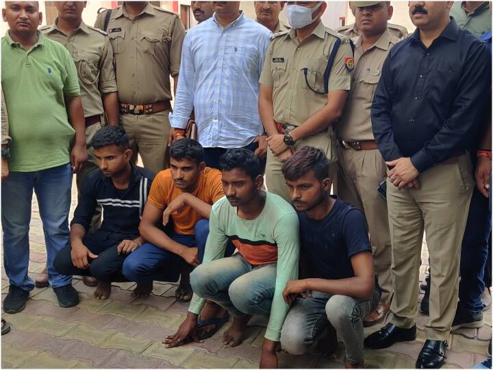 agra police arrested 4 accused in elderly couple murder case ann Agra Crime News: आगरा पुलिस को मिली बड़ी सफलता, बुजुर्ग दंपति की हत्या मामले में चार आरोपी गिरफ्तार