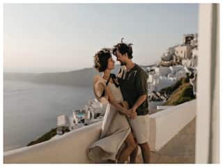 Monsoon Honeymoon: बारिश के मौसम में ये जगह आपके हनीमून को बना देंगी और भी रोमांटिक