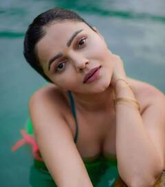 Rubina Dilaik: ટીવીની સંસ્કારી વહૂ રુબીના દિલેક જ્યારે બિકિનીમાં જોવા મળી, સ્ટનિંગ લૂક જોઈ હોંશ ઉડી જશે