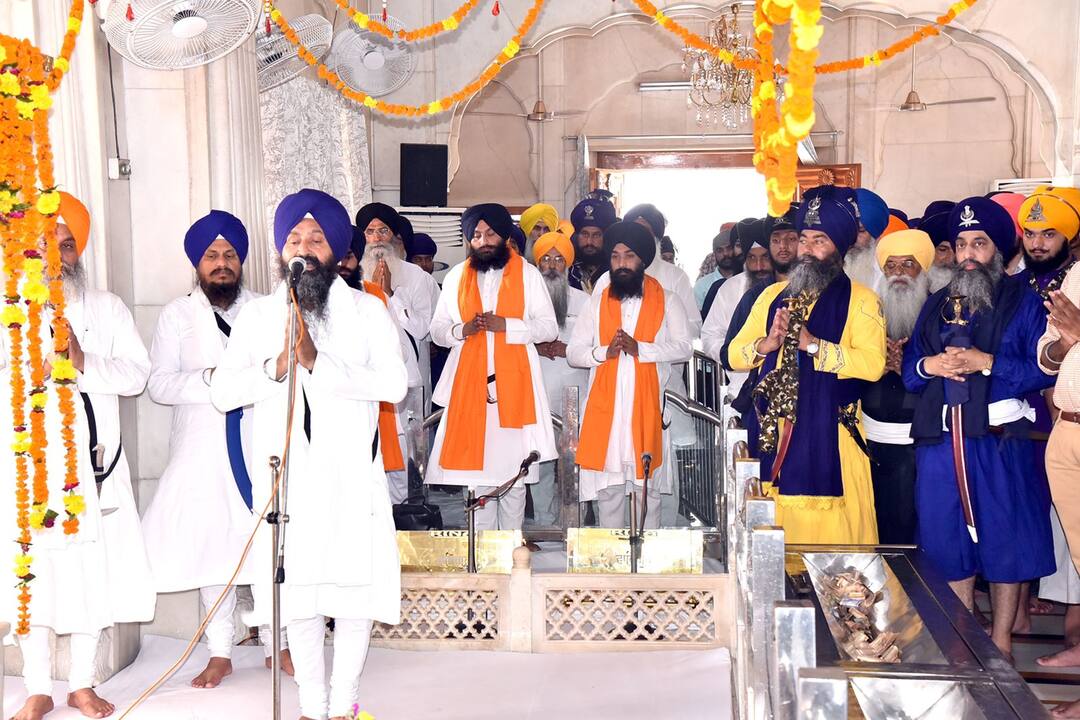 6th Patshah Jis Miri Peeri Diwas was celebrated with devotion in Amritsar ਛੇਵੇਂ ਪਾਤਸ਼ਾਹ ਜੀ ਦਾ ਮੀਰੀ ਪੀਰੀ ਦਿਵਸ ਸ਼ਰਧਾ ਭਾਵਨਾ ਨਾਲ ਮਨਾਇਆ ਗਿਆ