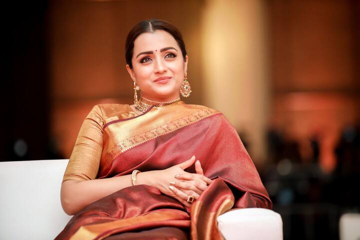 நெஞ்சம் நீந்த துடித்ததே