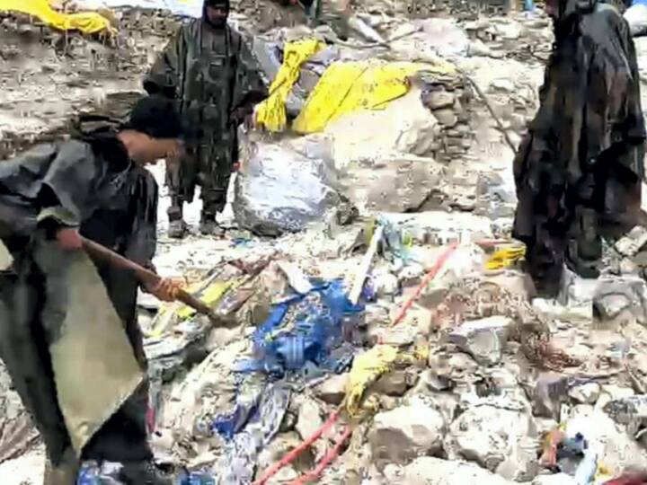 बाजार से दुकानदारों को भी पहले ही सुरक्षित स्थान पर भेज दिया था. अगर ऐसा नहीं होता तो नुकसान बहुत ज्यादा होता.