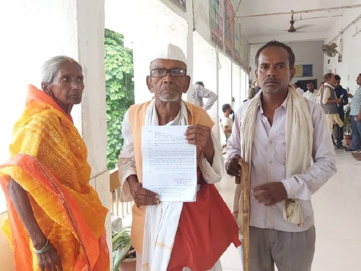 Nawada News: पेंशन के लिए भटक रहे स्वतंत्रता आंदोलन के 'सिपाही', PM और CM को पत्र लिख चुके हैं 98 साल के प्यारेलाल Nawada News: Freedom fighter is not getting pension, 98-year-old Pyarelal has written letters to PM and CM ann Nawada News: पेंशन के लिए भटक रहे स्वतंत्रता आंदोलन के 'सिपाही', PM और CM को पत्र लिख चुके हैं 98 साल के प्यारेलाल