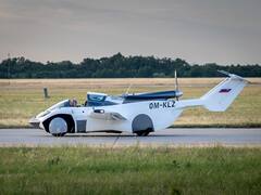 Car : Flying Car च्या उड्डाणाला परिवहन प्राधिकरणाची मंजुरी; पाहा फोटो