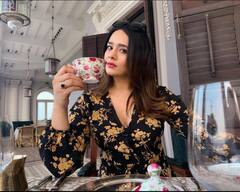 આ ભારતીય ક્રિકેટર કરતા ફેમસ છે તેની વાઈફ, કરોડો લોકોના દિલો પર કરે છે રાજ